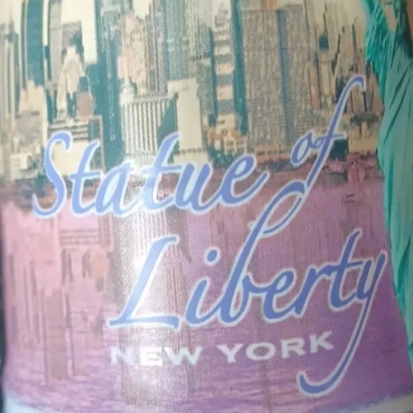 Statue of Liberty Museum Store New York Ceramic Coffee Mug Watercolors Purple - Picture 6 of 8